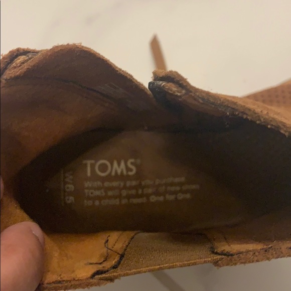 Toms cognac open toed shoes 6.5 - Picture 3 of 5